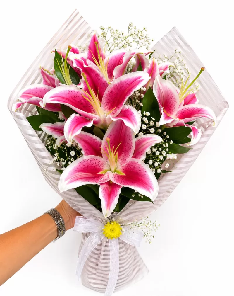 Pembe Lilyum Buketi – Göz Alıcı Zarafet